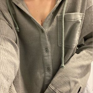 American Eagle cropped hoodie